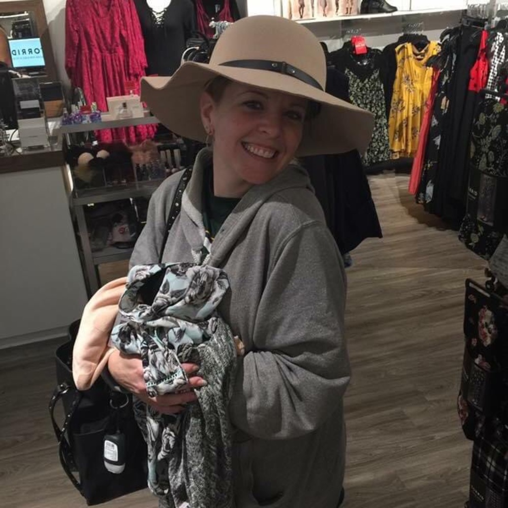 Meet your Posher, Amy